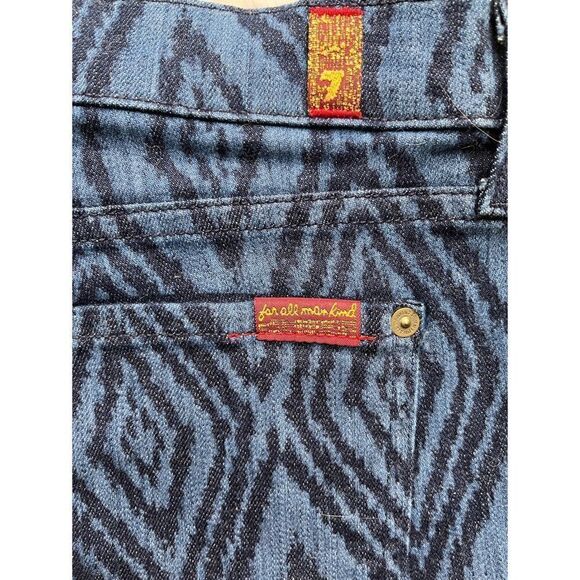 7 for All Mankind 7FAM Allover Diamond Pattern Raw Hem Cutoff Jean Shorts, 32 - Picture 14 of 14